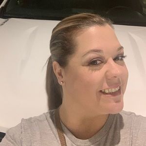 Meet your Posher, Tina